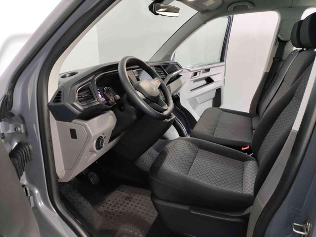 Volkswagen Caravelle 2.0 TDI 110CV PC Trendline *PREZZO IVATO* usato a PADERNO DUGNANO