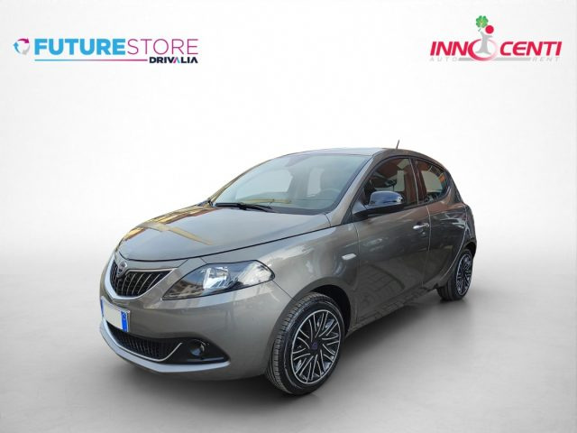 Lancia Ypsilon 1.0 FireFly 5 porte S&S Hybrid - foto 3 di 4