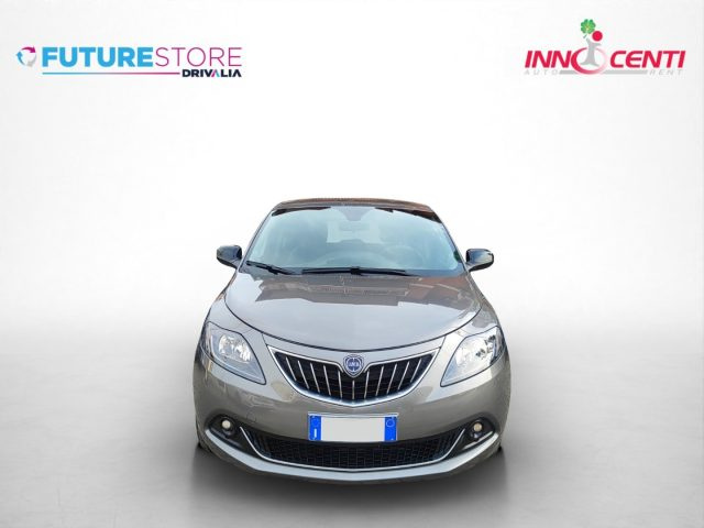 Lancia Ypsilon 1.0 FireFly 5 porte S&S Hybrid - foto 2 di 4