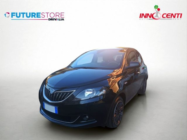 Lancia Ypsilon 1.0 FireFly 5 porte S&S Hybrid Gold - foto 2 di 4