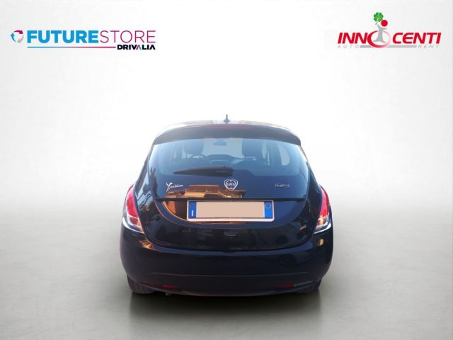 Lancia Ypsilon 1.0 FireFly 5 porte S&S Hybrid Gold - foto 4 di 4
