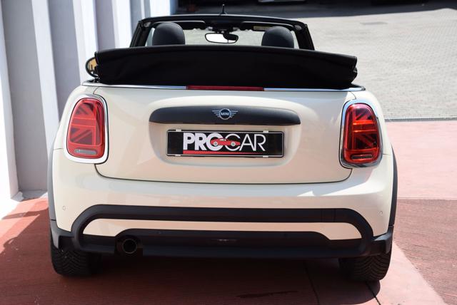 MINI Mini 1.5 One Cabrio (headup,Navi,BiClima) manuale, del 2021, 59.000 km, in vendita a Milano (MI)