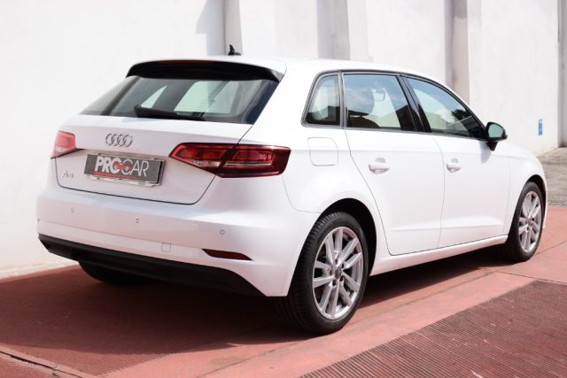 Audi A3 SPB 30 g-tron S tronic Sport - foto 2 di 4