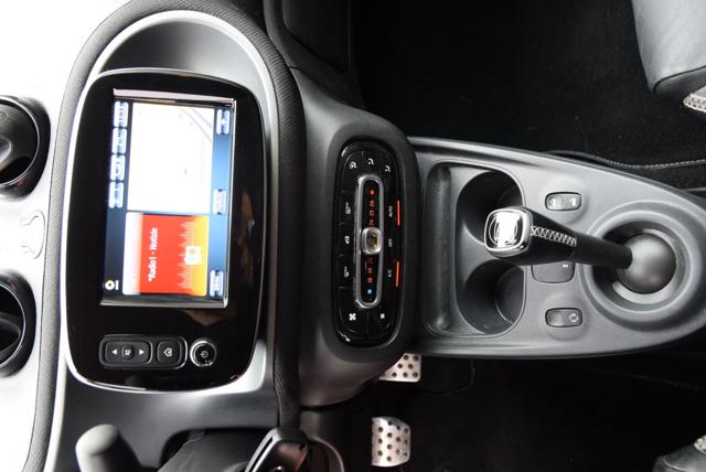 smart forTwo BRABUS 0.9 Turbo twinamic cabrio Xclusiv Belgravia, del 2016, 75.000 km, in vendita a Milano (MI)