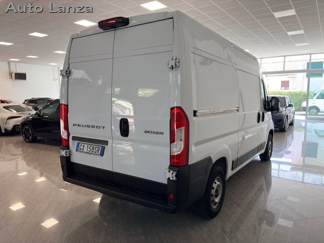 Peugeot Boxer 330 2.2 BlueHDi 120 S&S PM-TM Furgone - foto 3 di 11