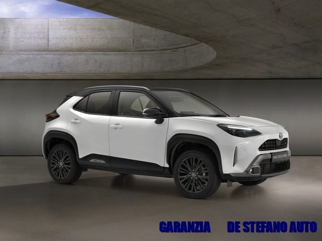 Toyota Yaris Cross 1.5 Hybrid 5p. E-CVT AWD-i Trend, del 2022, 18.200 km, in vendita a Buccinasco (MI)