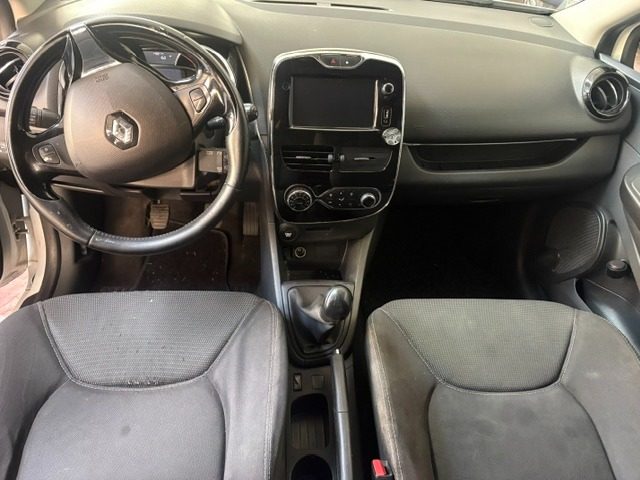Renault Clio 1.2 75CV GPL 5 porte Wave - foto 3 di 4