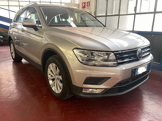 Volkswagen Tiguan 2.0 TDI SCR DSG 4MOTION Business BMTEURO 6B - foto 2 di 9
