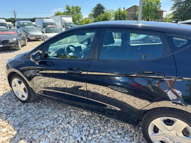 Ford Fiesta 1.5 TDCi Start&Stop 5 porte Titanium - foto 3 di 4