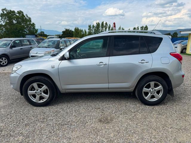 Toyota RAV 4 RAV4 2.2 D-4D 136 CV - foto 3 di 4