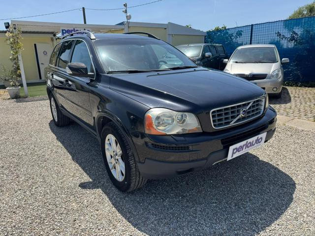 Volvo XC90 2.4 D5 185 CV aut. AWD Executive - foto 2 di 4