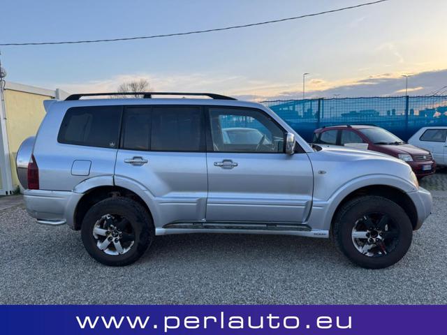 Mitsubishi Pajero 3.2 DI-D 16V 7posti CAMBIO AUTOMATICO - foto 4 di 4