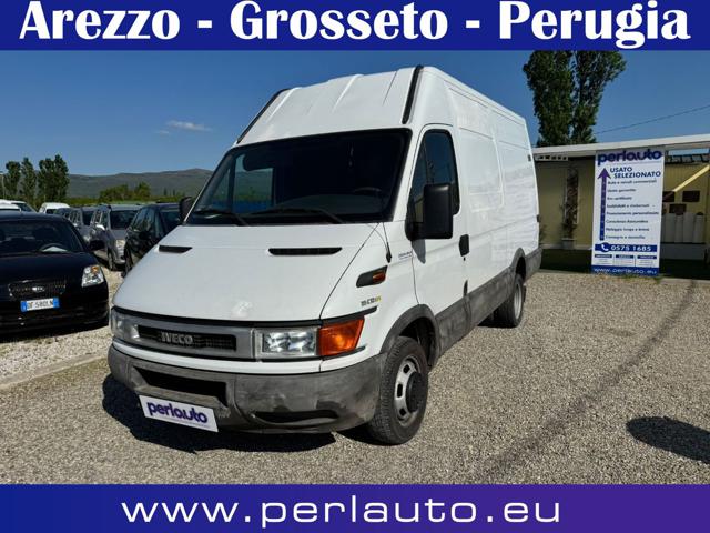 Iveco Daily 35C12 2.3 Hpi TDI PM-TA Furg. usato a AREZZO