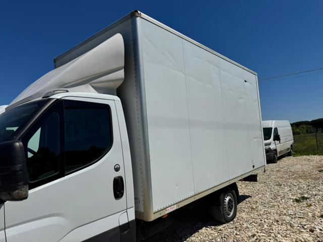 Iveco Daily 35S14S 2.3HPT PL-DC Cabinato - foto 2 di 4