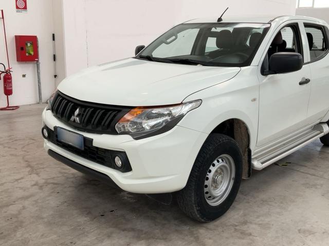 Mitsubishi L200 2.4 DI-D/154CV Double Cab - foto 2 di 4