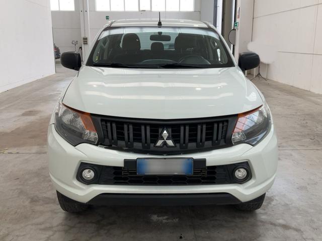 Mitsubishi L200 2.4 DI-D/154CV Double Cab - foto 3 di 4