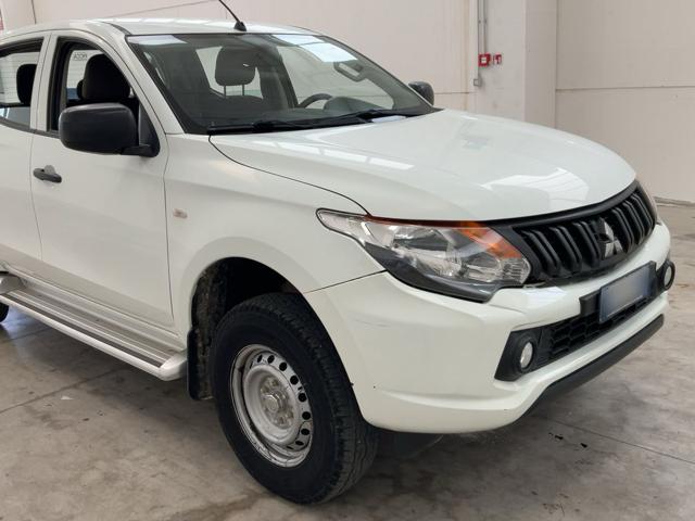 Mitsubishi L200 2.4 DI-D/154CV Double Cab - foto 4 di 4