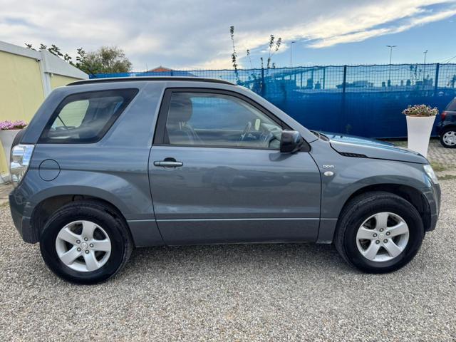 Suzuki Grand Vitara 1.9 DDiS 3 porte - foto 3 di 4