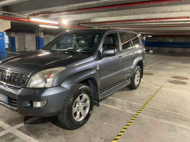Toyota Land Cruiser 3.0 D-4D 16V cat 5 porte AUTOMATICO. Wagon - foto 2 di 4