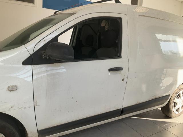Dacia Dokker 1.6 8V 100CV Start&Stop GPL Furgone - foto 3 di 4