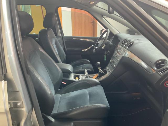 Ford S-Max 2.0 TDCi 140CV Titanium - foto 3 di 4