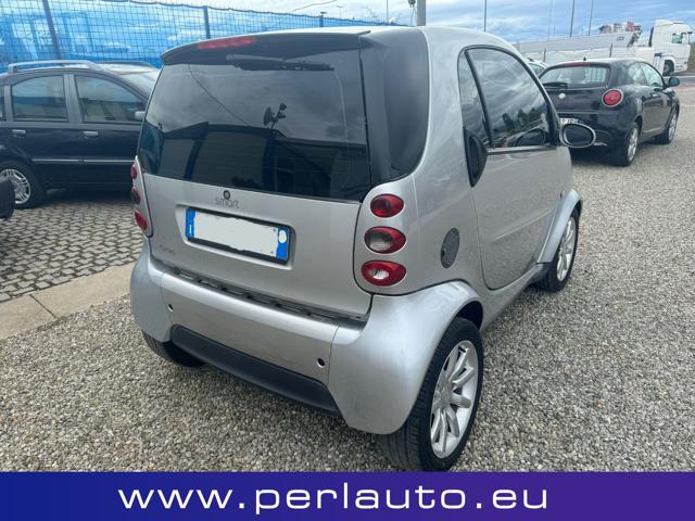 smart forTwo 700 coupé passion (45 kW) - foto 4 di 4