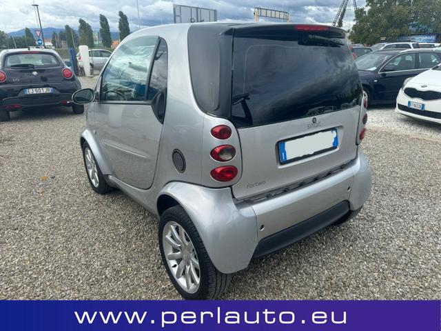 smart forTwo 700 coupé passion (45 kW) - foto 3 di 4