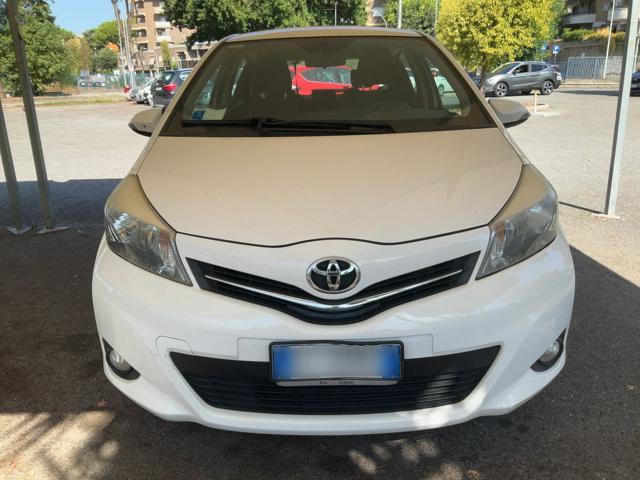 Toyota Yaris 1.0 5 porte Active - foto 3 di 4