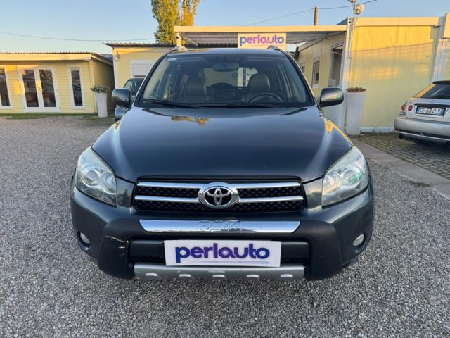Toyota RAV 4 MY23 RAV4 2.2 D-4D 136 CV DPF Sol - foto 4 di 4