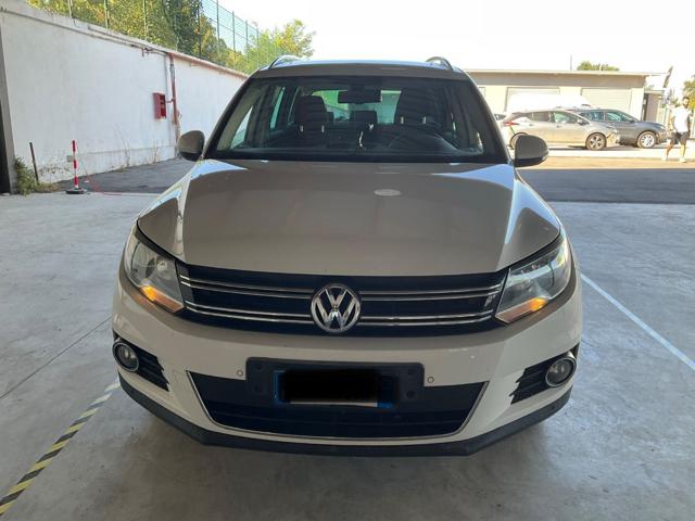 Volkswagen Tiguan 2.0 TDI Plus 140 CV Sport & Style BlueMotion Tech. - foto 2 di 4