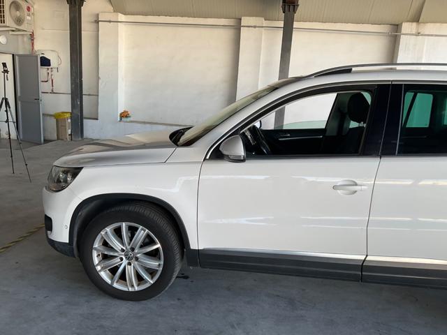 Volkswagen Tiguan 2.0 TDI Plus 140 CV Sport & Style BlueMotion Tech. - foto 3 di 4