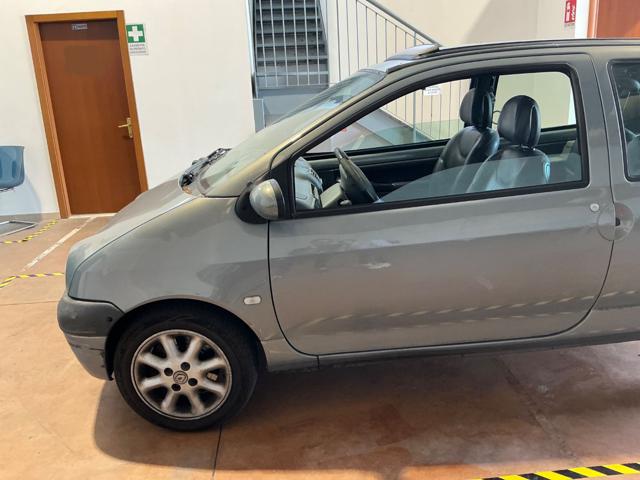 Renault Twingo 1.2i 16V cat Initiale Cambio Automatico - foto 2 di 4