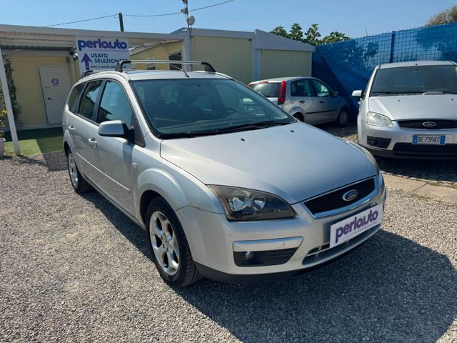 Ford Focus + 1.6 TDCi (90CV) SW - foto 2 di 4