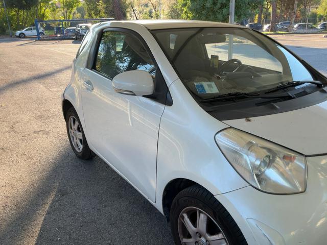 Toyota iQ 1 - foto 4 di 4