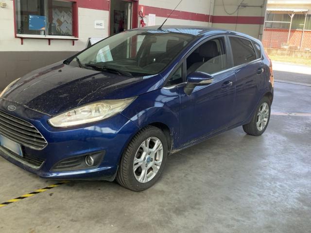 Ford Fiesta 1.4 5p. Bz.- GPL Titanium - foto 2 di 4