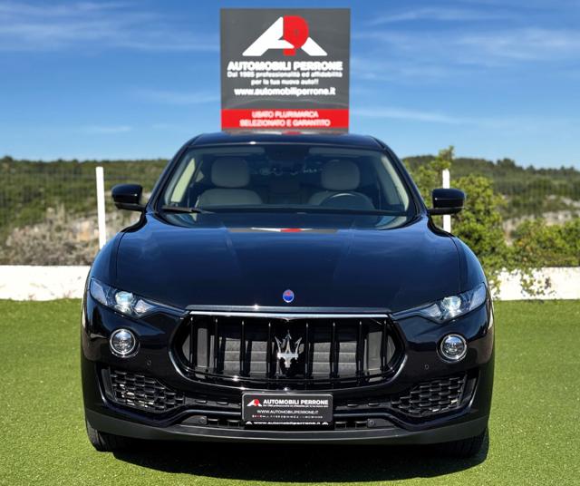 Maserati Levante V6 Diesel 250cv AWD Granlusso (Tetto/APP/Retro) - foto 2 di 4