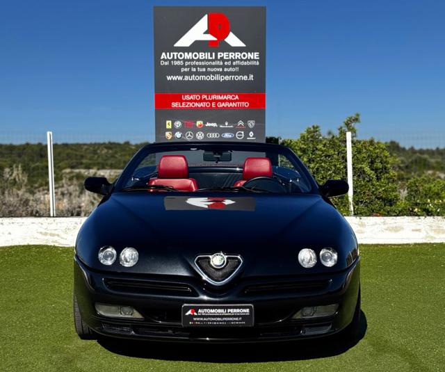 Alfa Romeo Spider 3.0i V6 24V L - foto 2 di 4