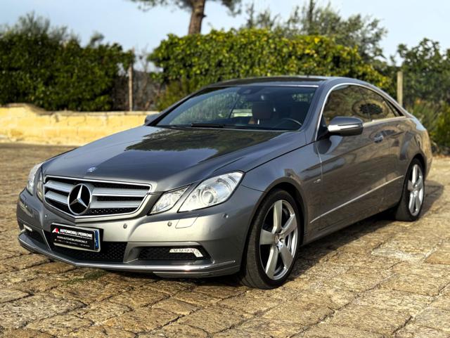Mercedes-Benz E 350 CGI Coupé Avantgarde - foto 4 di 4