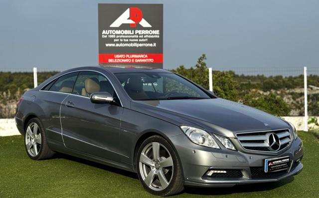 Mercedes-Benz E 350 CGI Coupé Avantgarde - foto 3 di 4