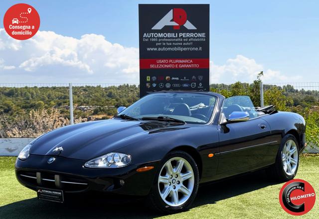 Jaguar XK8 4.0i V8 Convertibile usato a CASTELLANETA
