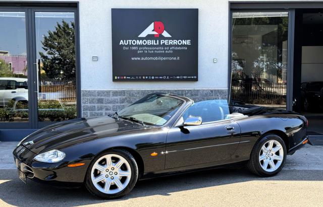 Jaguar XK8 4.0i V8 Convertibile - foto 4 di 4