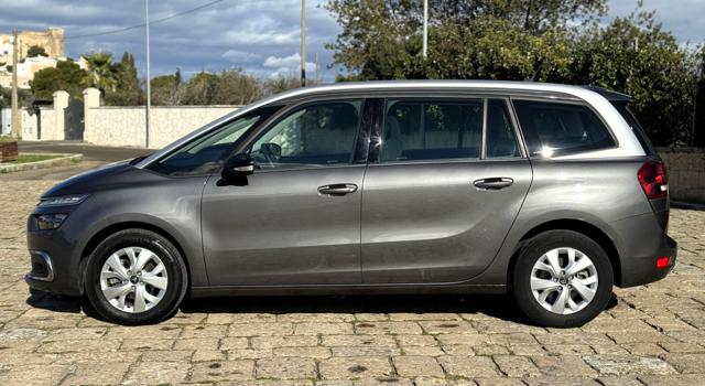 Citroen Grand C4 SpaceTourer BlueHDi 130cv EAT8 Feel Pack 7 posti, del 2022, 25.800 km, in vendita a Castellaneta (TA)