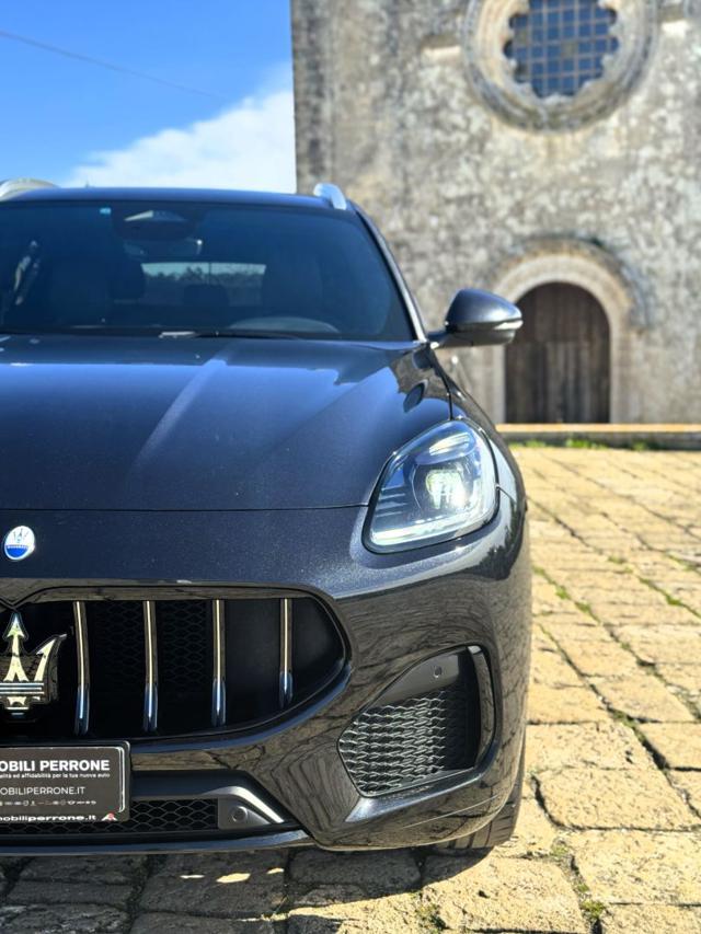 Maserati Grecale 2.0 MHEV 300cv GT, del 2023, 77.300 km, in vendita a Castellaneta (TA)