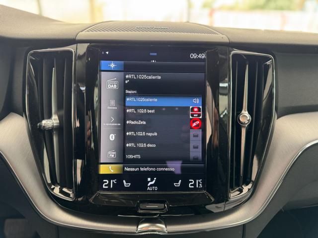 Volvo XC60 B4 (d) 197cv Geartronic Momentum Pro, del 2021, 108.000 km, in vendita a Castellaneta (TA)