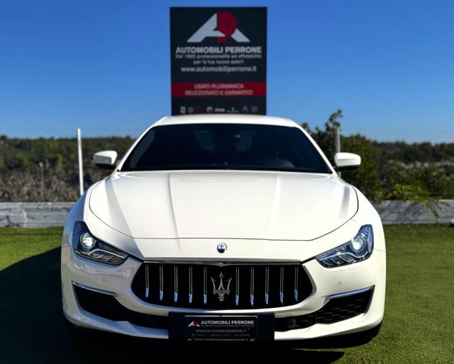 Maserati Ghibli 330cv MHEV (Pelle/APP/LED/Retro) - foto 2 di 4