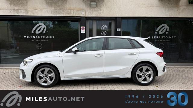Audi A3 30 g-tron S tronic S line Edition Matrix ACC - foto 4 di 4