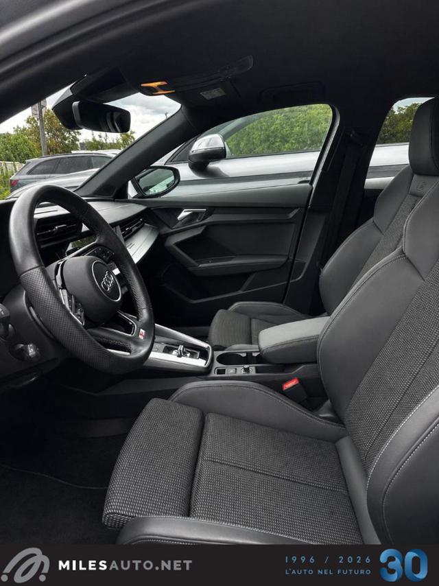 Audi A3 SPB 30 g-tron Stronic S line edition Matrix ACC - foto 4 di 4