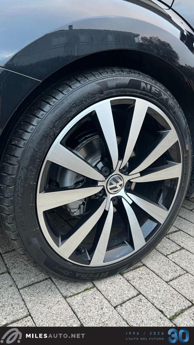 Volkswagen Maggiolino Cabrio 2.0 TDI 150 CV Sport BlueMotion Technology - foto 4 di 19