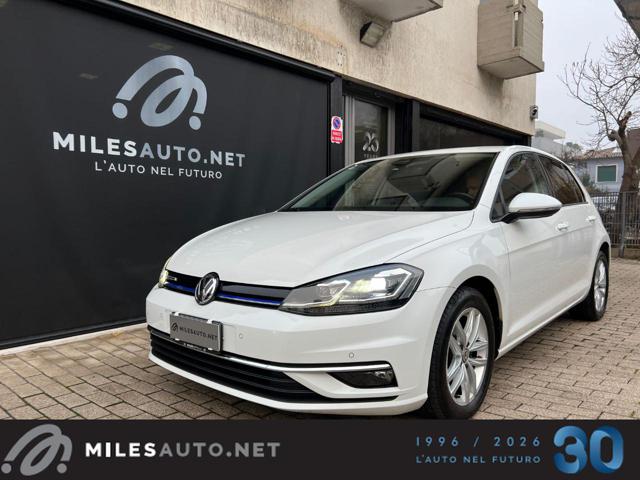 Volkswagen Golf 1.4 TGI DSG 5p. Highline BlueMotion, del 2018, 205.000 km, in vendita a Rubano (PD)