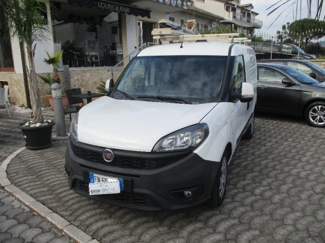 Fiat Doblo 1.4 T-JET PC-TN CARGO LAMIERATO SX 2, del 2019, 148.000 km, in vendita a Salerno (SA)
